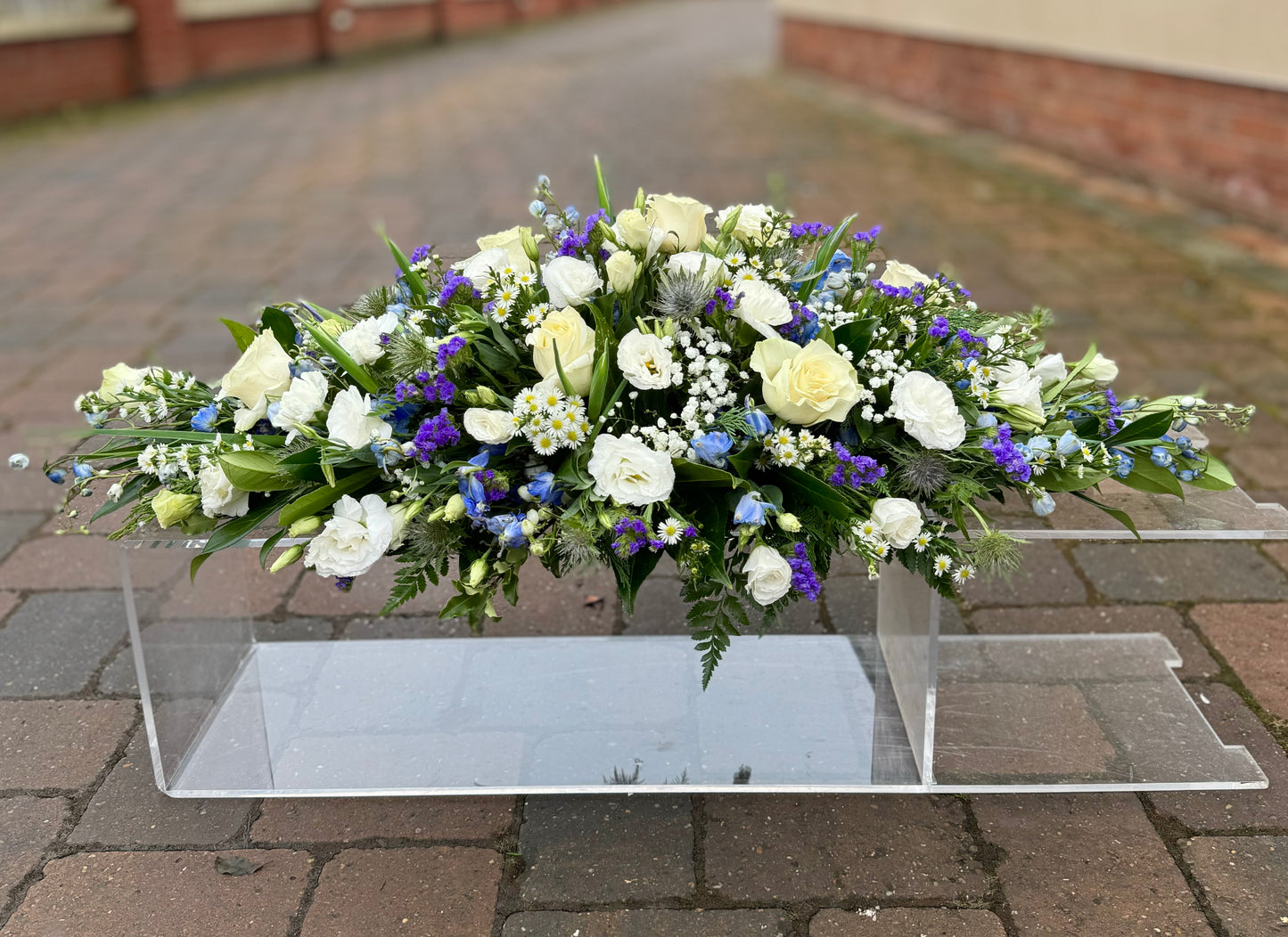 Double Ended Coffin Spray